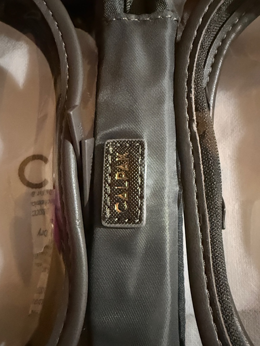 New CALPAK Small Clear Cosmetic Travel Case - Steel - Picture 7 of 13